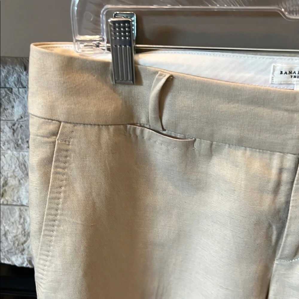 Banana Republic women's Light Tan linen blend straight leg pants size 10